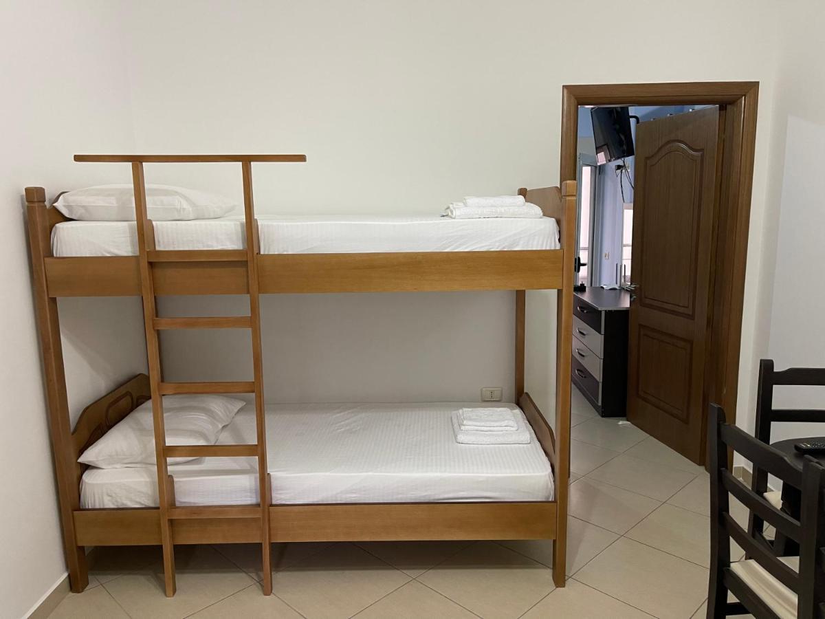 Wave Apartments Saranda Kültér fotó